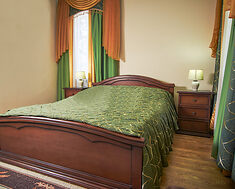 Фотография Двухместный 2-комнатный Люкс (кор.3) (Л2м2к3) в Санаторий «им. С.М. Кирова»(Кисловодск)